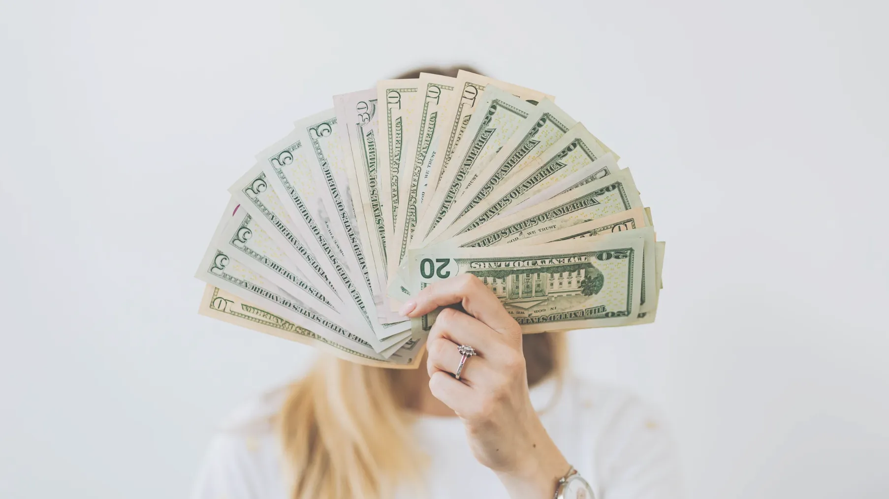 Explications de A à Z pour accéder à une aide financière durant votre équivalence au Québec